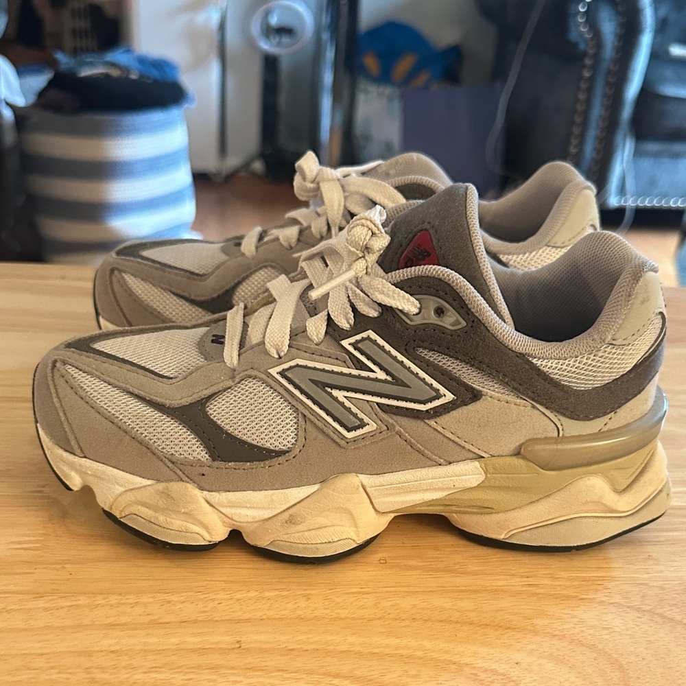 New Balance Kids Sneakers in Gray and Cream